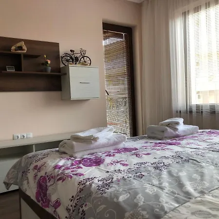 Purple Rose Apartment Valencia Gardens Apartmán