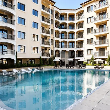 Purple Rose Apartment Valencia Gardens Несебр